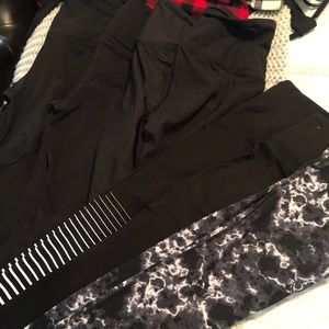 7 pairs of workout leggings
